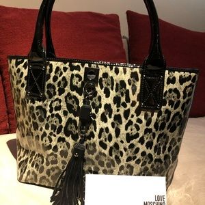 Moschino patent Tote bag